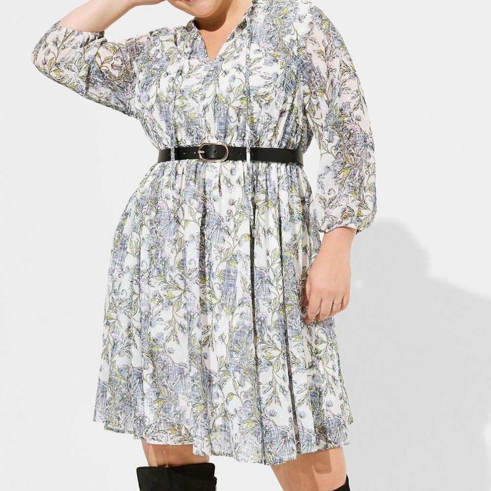 Mini Clip Dot Front Keyhole Dress